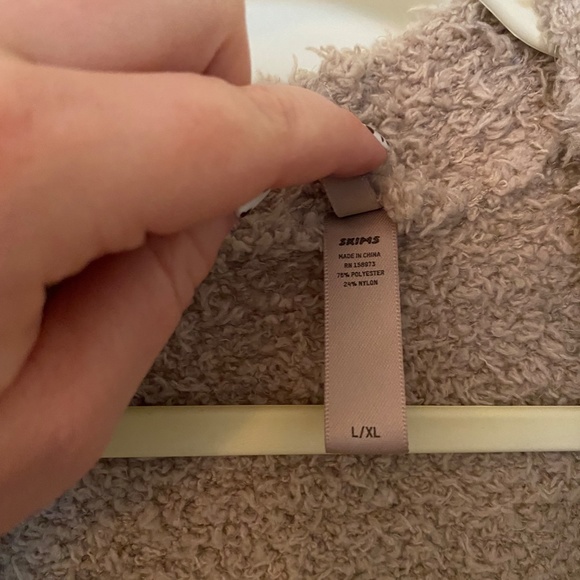 SKIMS Robe - Picture 2 of 2